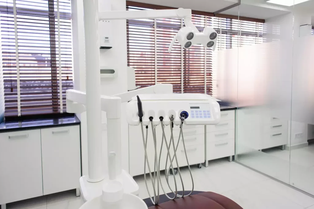 64ad5b6d5cfa1ef963427e1c_tal-office-design-ideas-and-trends-1 (1)