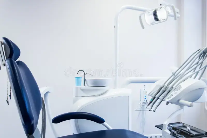modern-empty-dental-surgery-view-37191418 (1)